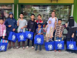Bahagianya Puluhan Anak Keluarga Ulin, Ditraktir Belanja Peralatan Sekolah