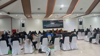 Dispora Kaltim Salurkan Bantuan Laptop ke Karang Taruna Samarinda, Dibarengi Pula dengan Bimtek