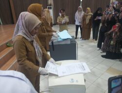 Dispora Kaltim Bersama DPK Lakukan Pemusnahan Arsip Statis, Sri Wartini: Bentuk Penataan