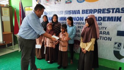 PAMA Salurkan CSR Beasiswa, Wujud Apresiasi ke Siswa Berprestasi Akademik dan Non-Akademik di Balikpapan