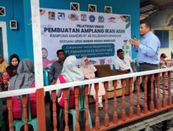 Dukung Pengembangan UMKM Binaan di Balikpapan, PAMA BPOP Menggelar Pelatihan Pembuatan Amplang