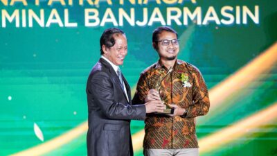 Pertamina Patra Niaga Kalimantan Saat Menerima Penghargaan dalam Ajang PROPER KLHK
