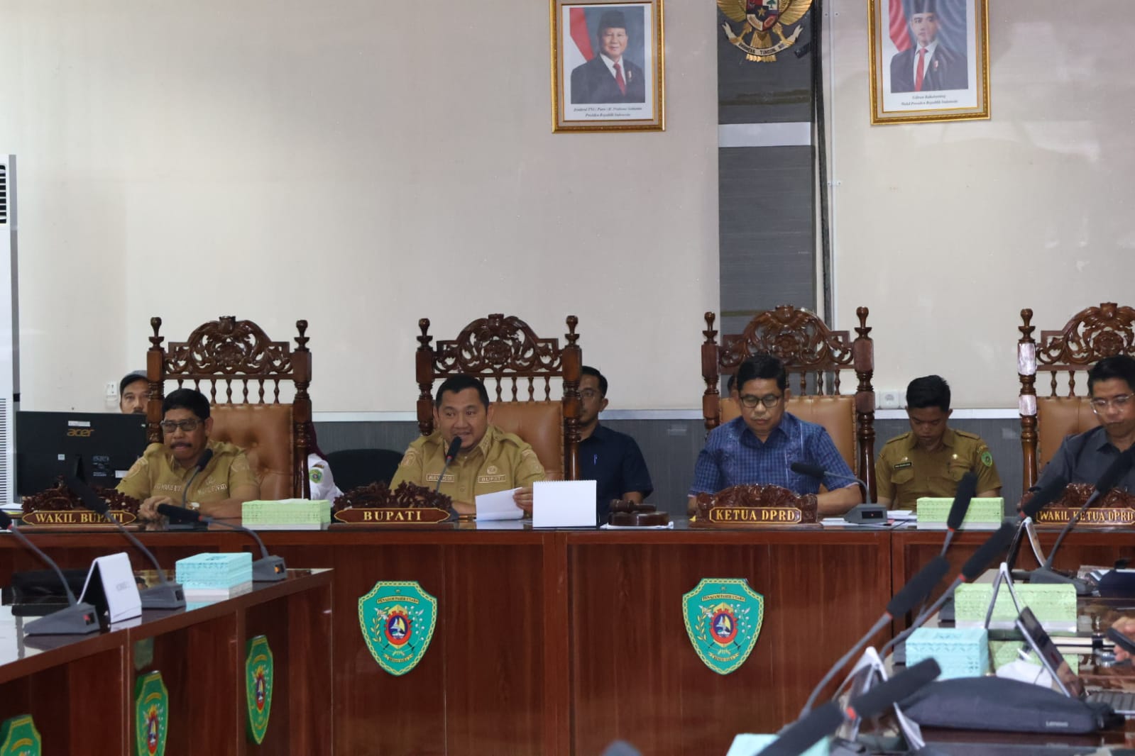 Rapat kerja DPRD Kabupaten PPU bersama Bupati dan Wakil Bupati PPU, yang digelar pada Selasa (4/3/2025).