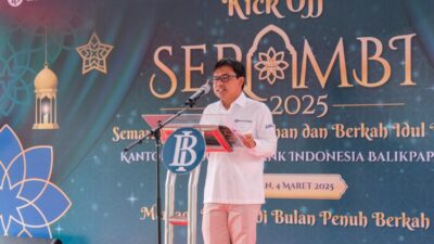Kepala Perwakilan Bank Indonesia Balikpapan (Bapak Robi Ariadi) membuka secara resmi rangkaian kegiatan penukaran uang Rupiah pada momen Ramadhan dan Idulfitri pada Selasa, 4 Maret 2025 di Pelabuhan Semayang Balikpapan.