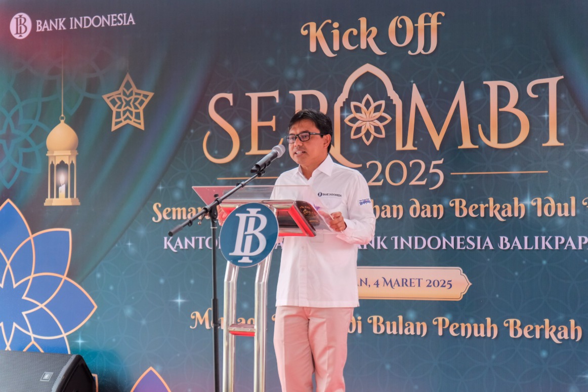 Kepala Perwakilan Bank Indonesia Balikpapan (Bapak Robi Ariadi) membuka secara resmi rangkaian kegiatan penukaran uang Rupiah pada momen Ramadhan dan Idulfitri pada Selasa, 4 Maret 2025 di Pelabuhan Semayang Balikpapan.