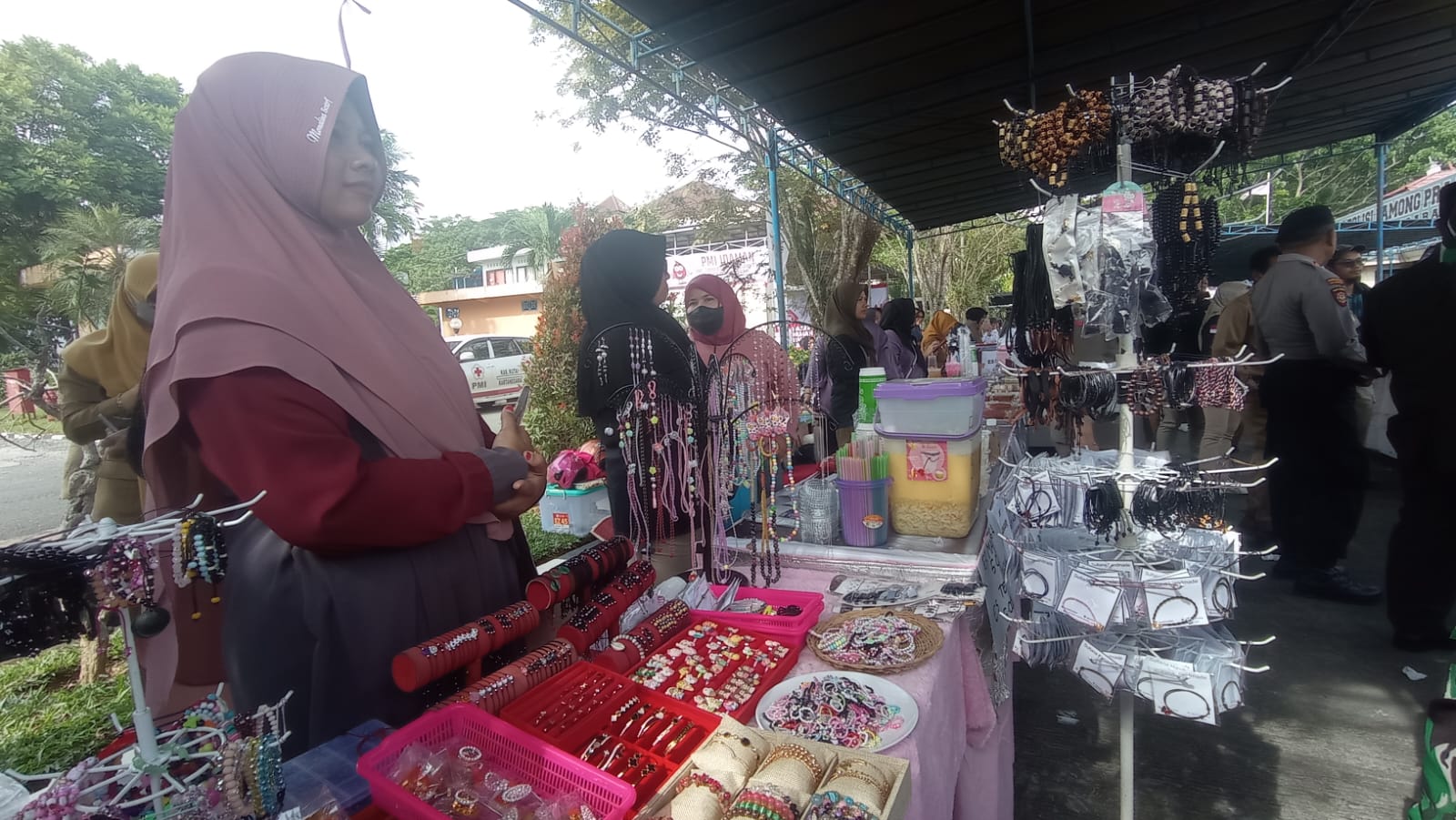 Pelaku UMKM di Tenggarong Seberang