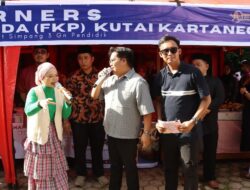 Wabup Rendi Solihin Hadirkan Takjil War di Kukar, Berbagi Tanpa Batas di Ramadan