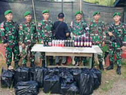 Satgas Pamtas Yonzipur 8/SMG Gagalkan Penyelundupan 274 Botol Miras di Malinau
