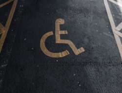 Peduli Disabilitas, Dinsos Kukar Distribusikan Puluhan Alat Bantu di Berbagai Kecamatan