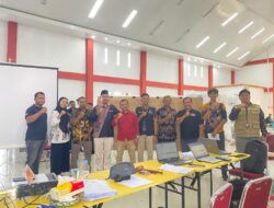Camat Tenggarong Pastikan Rekapitulasi PSU Berjalan Aman dan Tertib