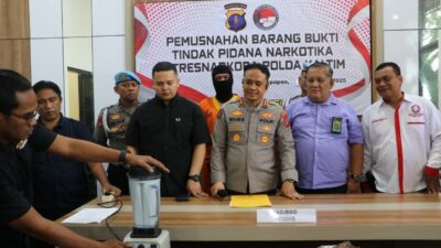 Transparan dan Terbuka, Polda Kaltim Musnahkan Sabu di Hadapan Publik