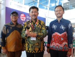 Transaksi UMKM Tembus Rp5 Triliun, Pemkab Kukar Raih Penghargaan Inabuyer Award 2025