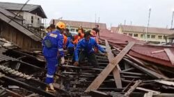 Breaking News: Hujan Deras Disertai Puting Beliung Rusak Permukiman Warga di Balikpapan Barat