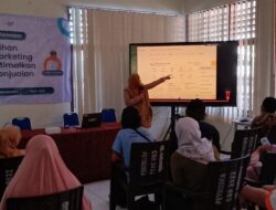 Optimalkan Omzet Penjualan, UMKM Kariangau Ikuti Pelatihan Literasi Digital