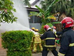 Pertamina Latih Warga Baru Ilir Hadapi Kebakaran, dari Lapor hingga Evakuasi